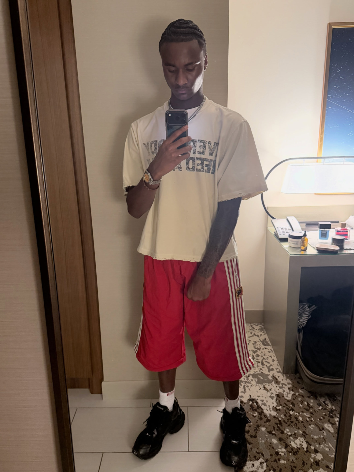 Wrldinvsn supporter
